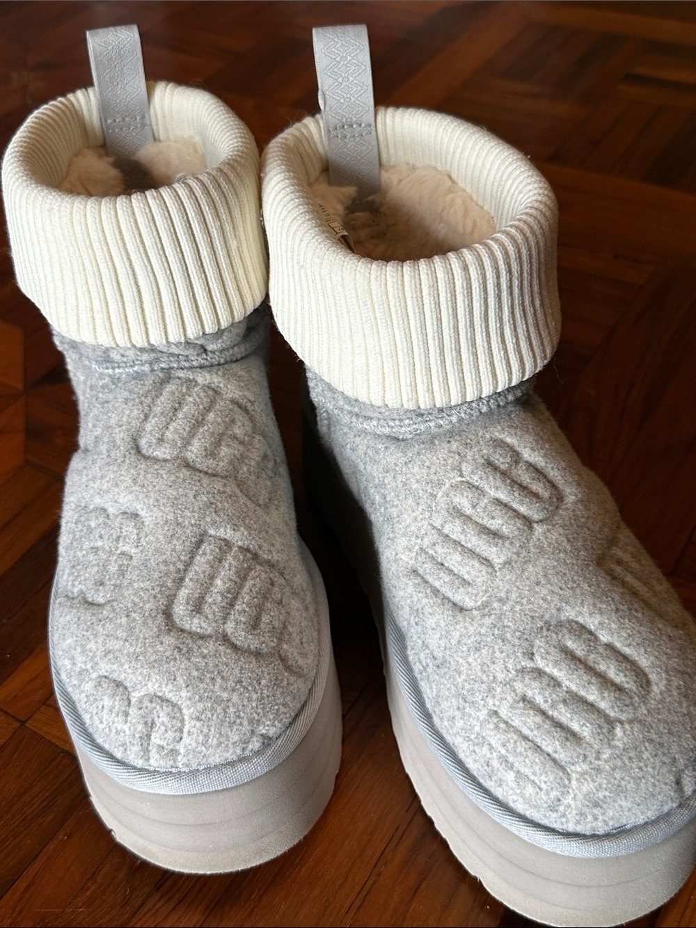 UGG Women's Classic Mini Platform Felted Gray Boot